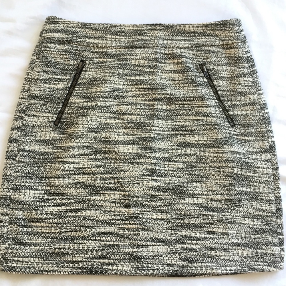 🔥SALE NWOT Ann Taylor Loft Mini Skirt